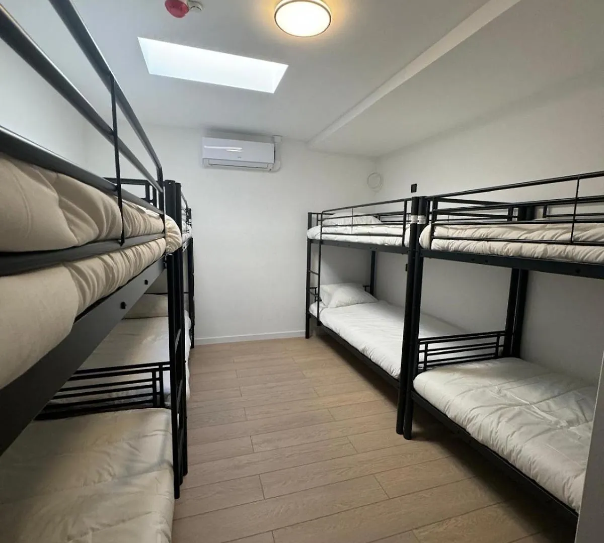 Y Hostel Amsterdam